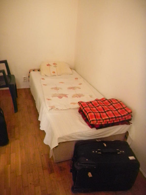 Juraj'S Outback Hostel Bratislava Quarto foto